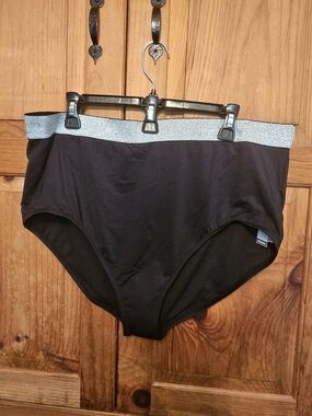 Womens Time and Tru Black Swim High Waist Bottoms with Silver Waistband 1x 16/18